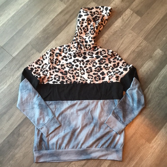 NEW Leopard & TieDye Colorblock Hoodie - Picture 8 of 14